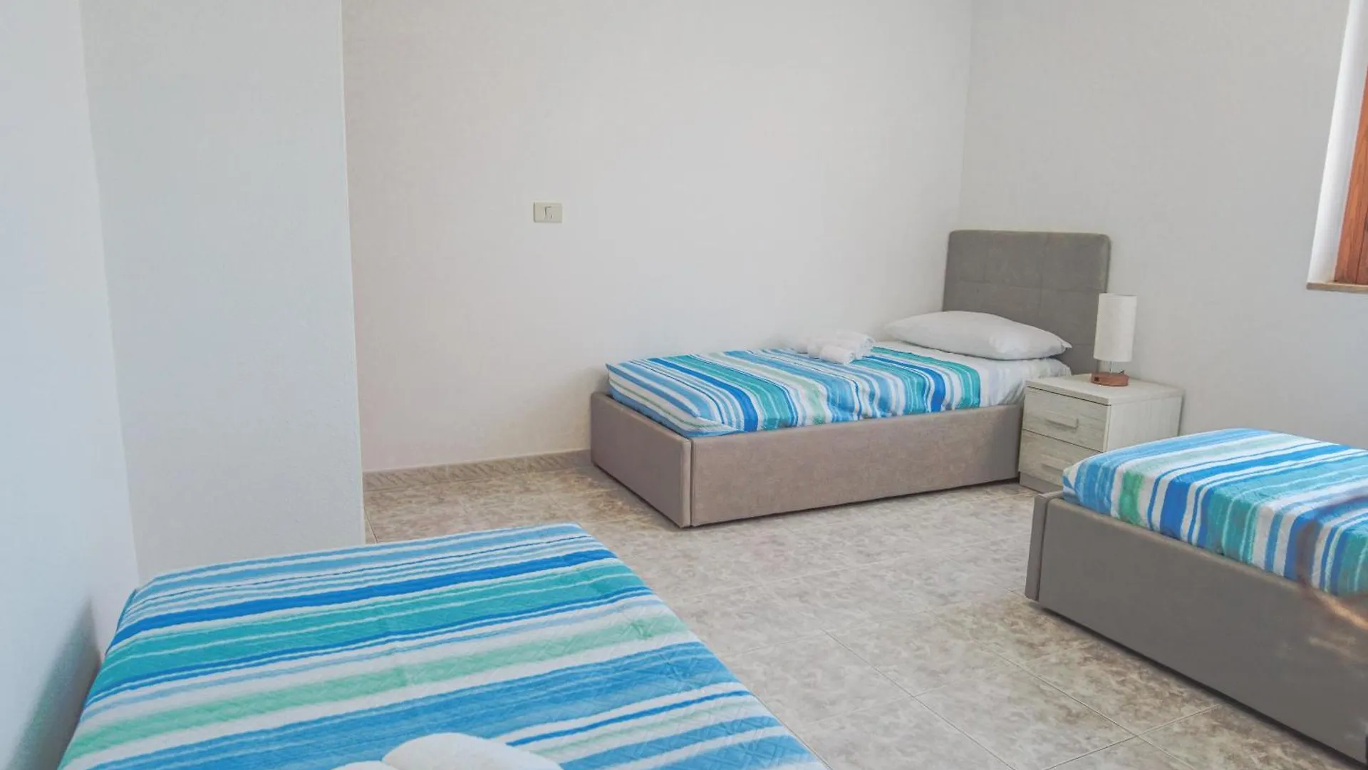 Διαμέρισμα Budget Beds Αλγκέρο