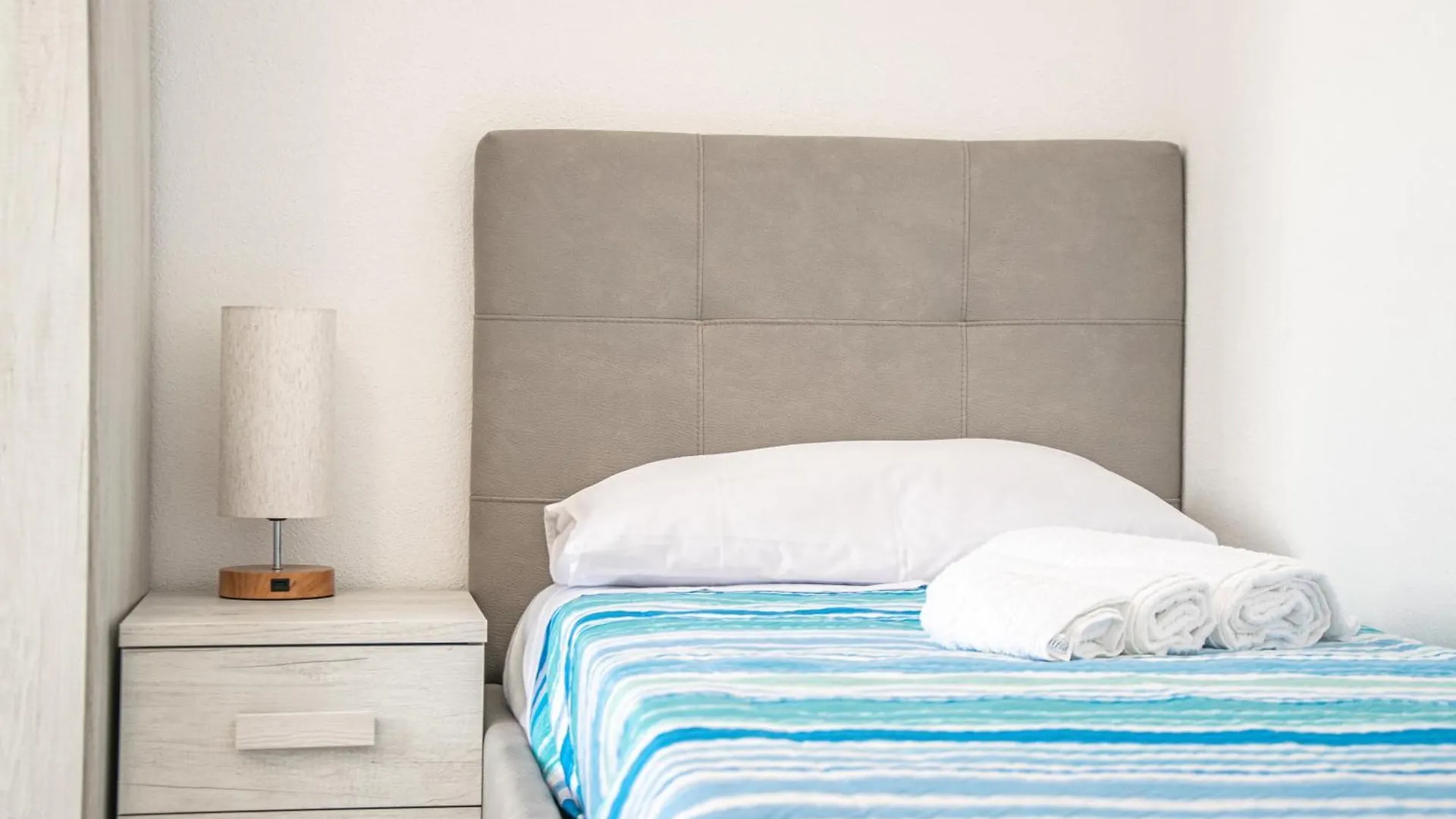 Budget Beds Αλγκέρο 0*,  Ιταλία